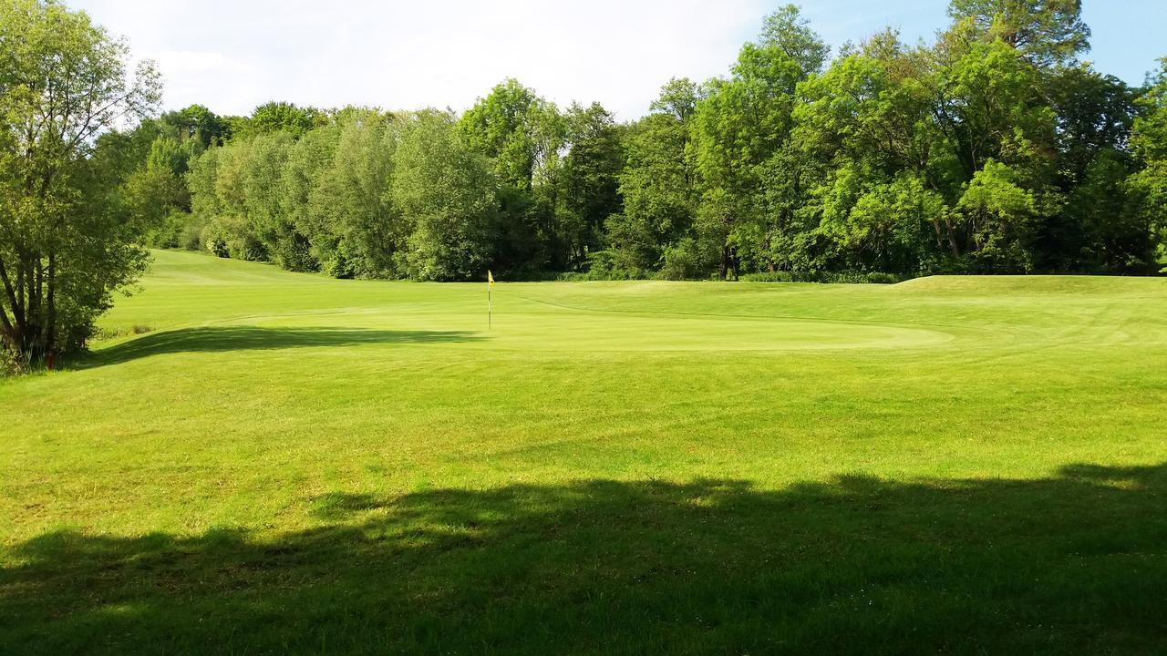 Graefrath Gaestehaus Neunkirchen-Seelscheid ภายนอก รูปภาพ