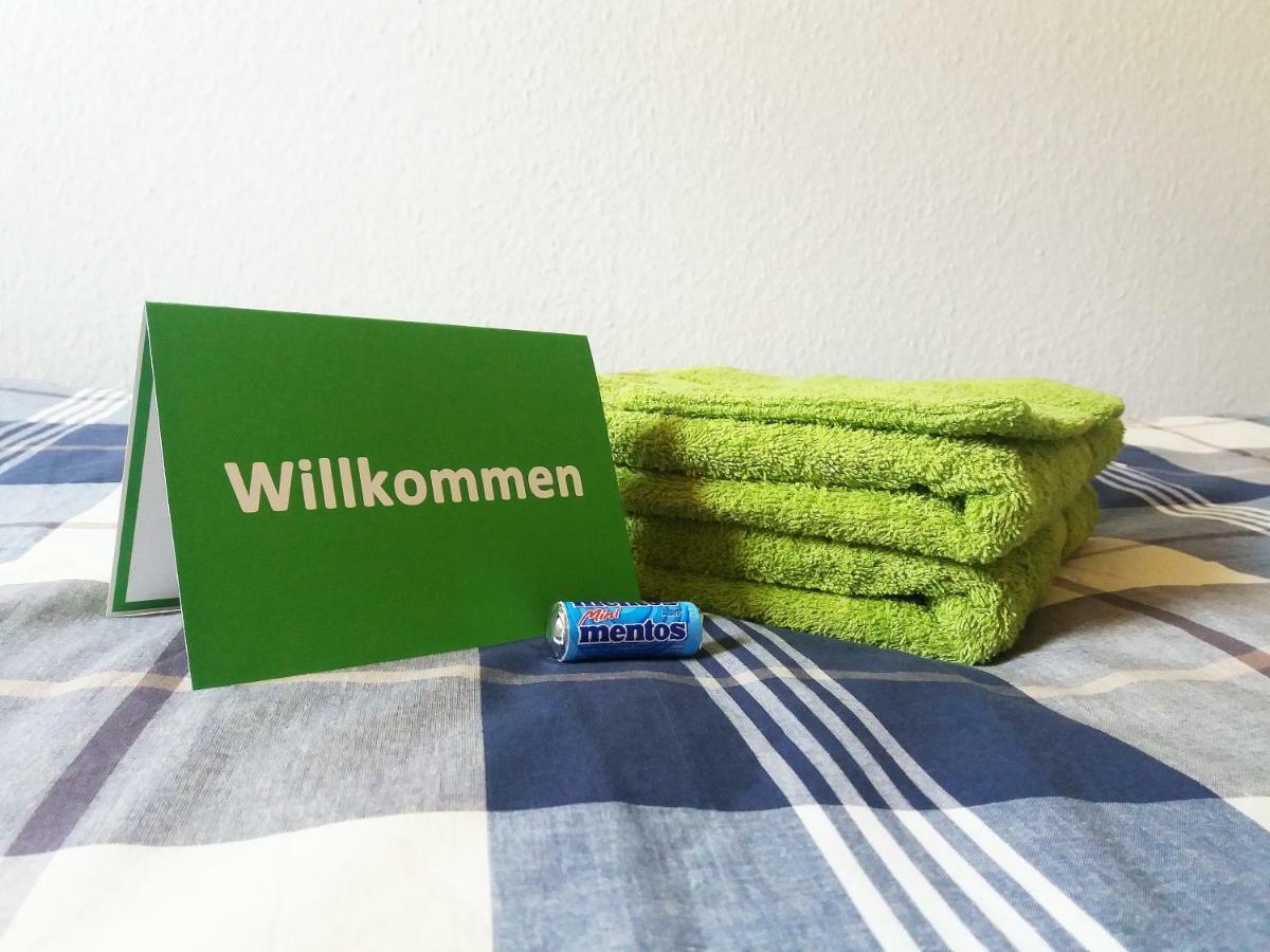Graefrath Gaestehaus Neunkirchen-Seelscheid ภายนอก รูปภาพ